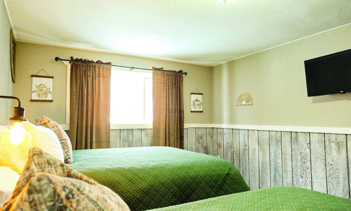 Bessemer Apartment | Winter Ski Trip Getaway