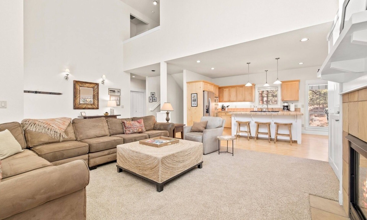 RiverWild House | Winter Wren Loop | Mt Bachelor Village Resort | River Wild