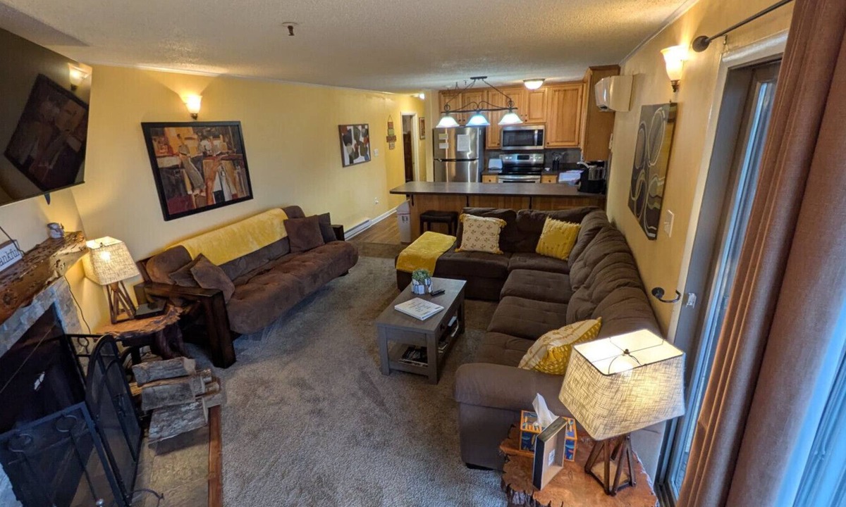 Ghent Condo | Winterplace Ski in Ski Out D101 First Floor