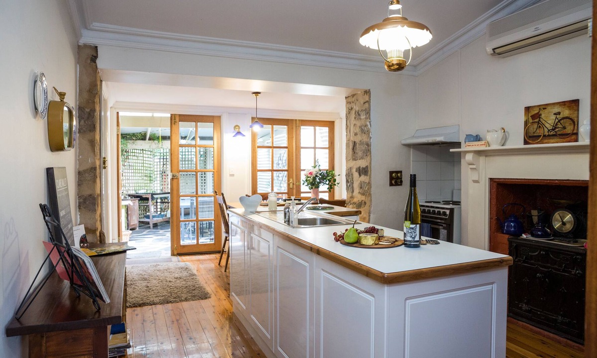 Clare House | Wishing Well Cottage