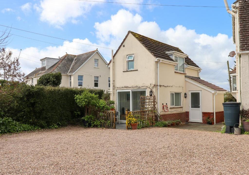 Exmouth House | Wisteria Cottage