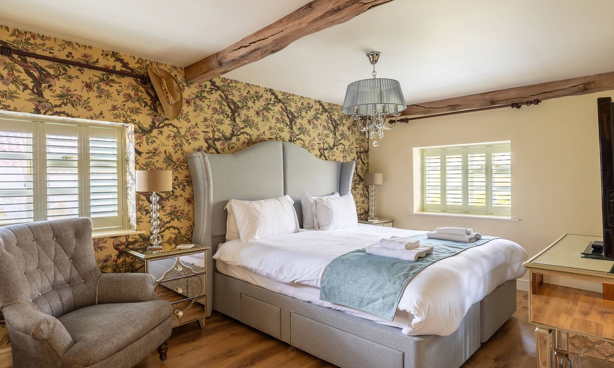 Helmsley Cottage | Wisteria Cottage sleeping 8