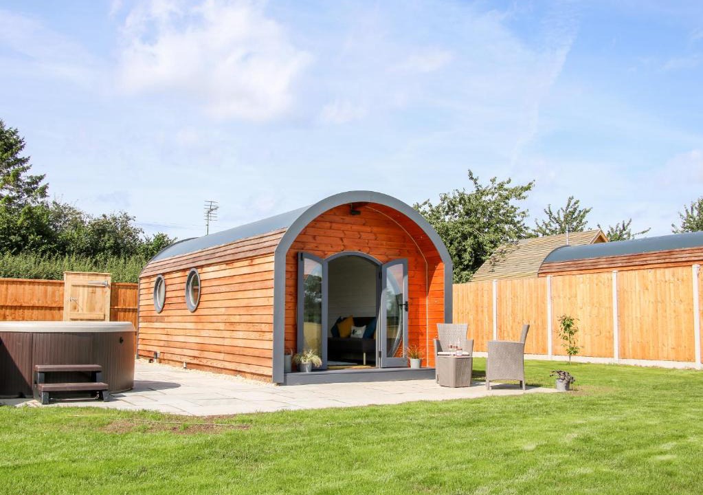 Diddlebury House | Withy Willows