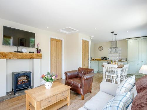 Horncastle House | Wits End Cottage