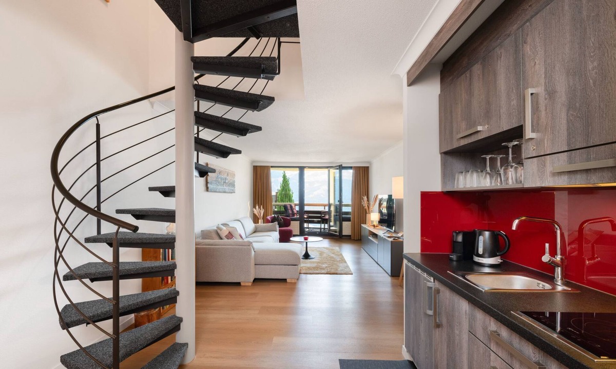 Beatenberg Apartment | Wohnung Edelweiss direkt in 4 Sterne Hotel by Interhome