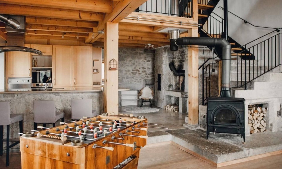 La Chaux-du-Milieu Apartment | Wohnung in altem, renoviertem Bauernhaus by Interhome