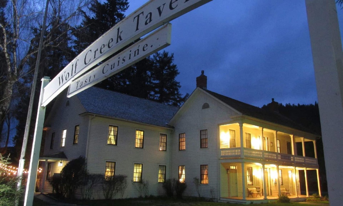 Wolf Creek House | Wolf Creek Inn & Tavern