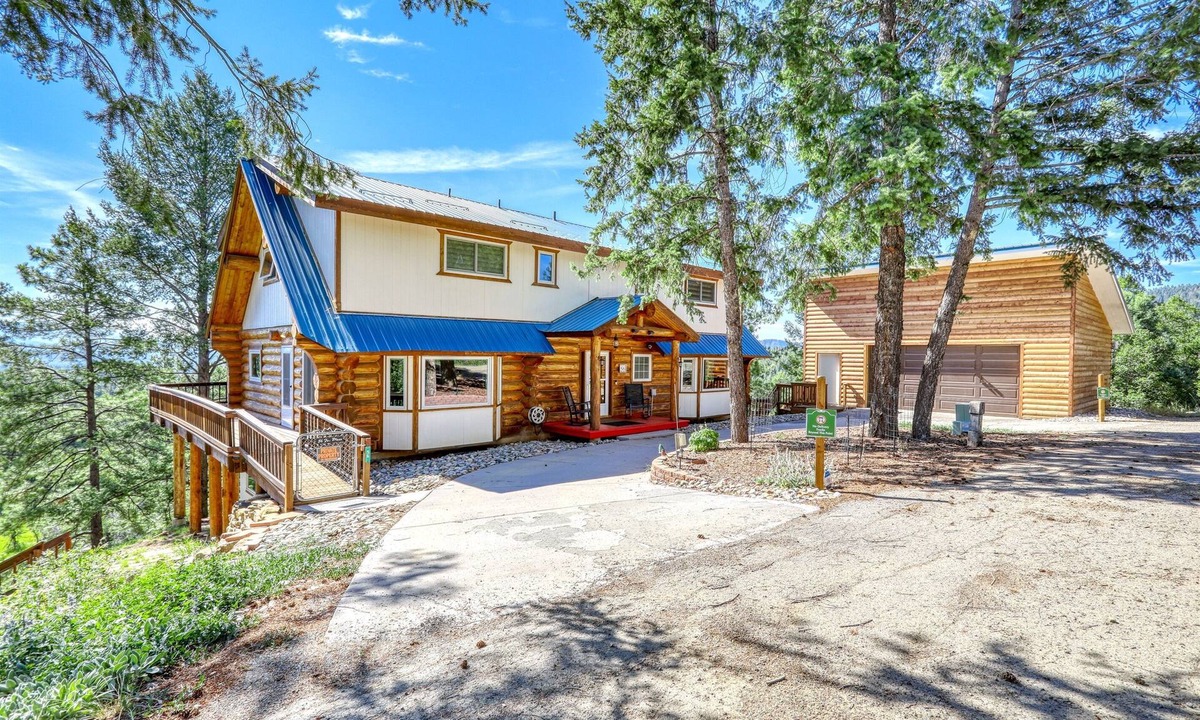Pagosa Springs Cabin | Wolf Creek Ski Escape/Mountain Views