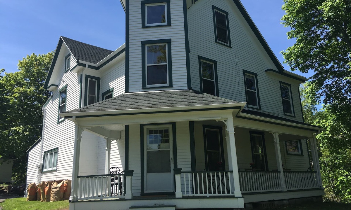 Wolfville House | Wolfville Estate