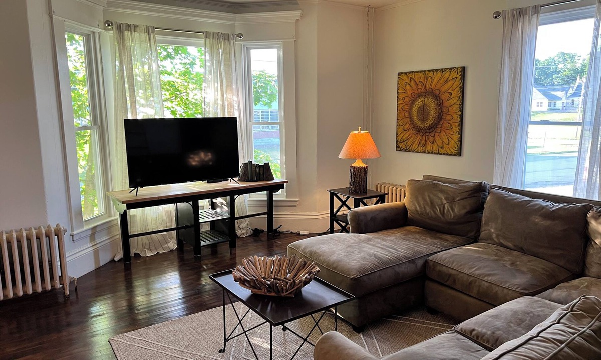 Calais Apartment | Wonderful 1-bedroom apartment in Calais perfect for your stay