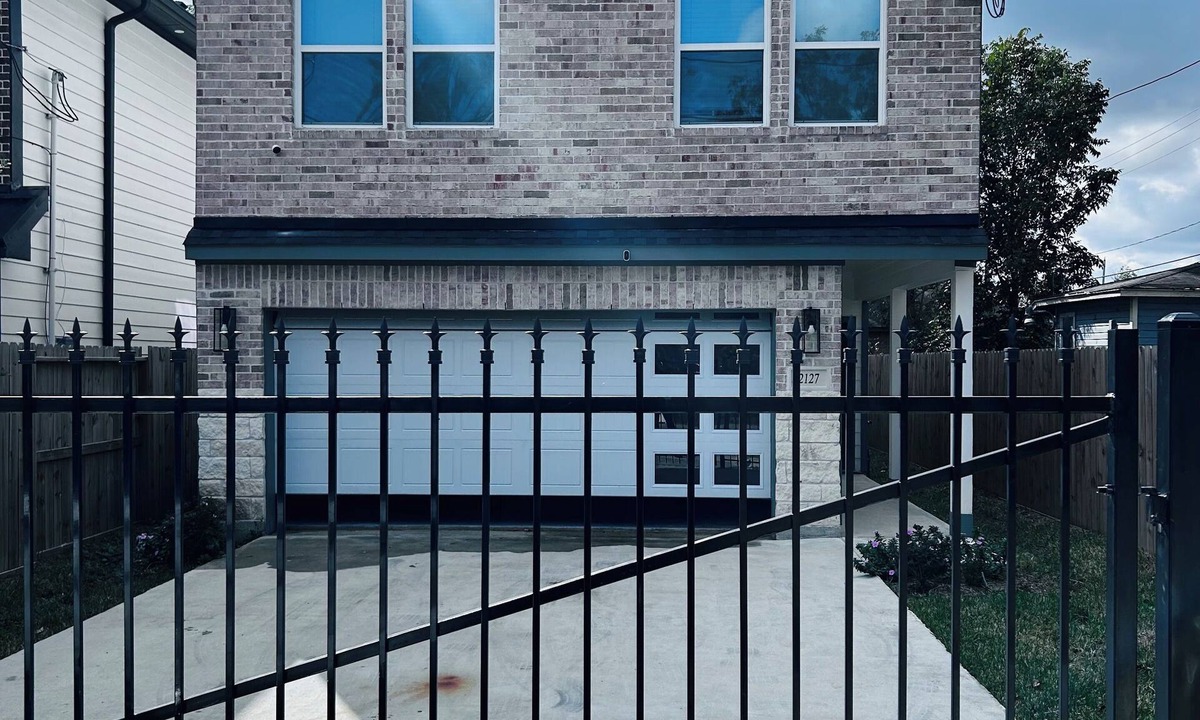 North Houston House | Wonderful 3-bedroom house with AC in vibrant Houston