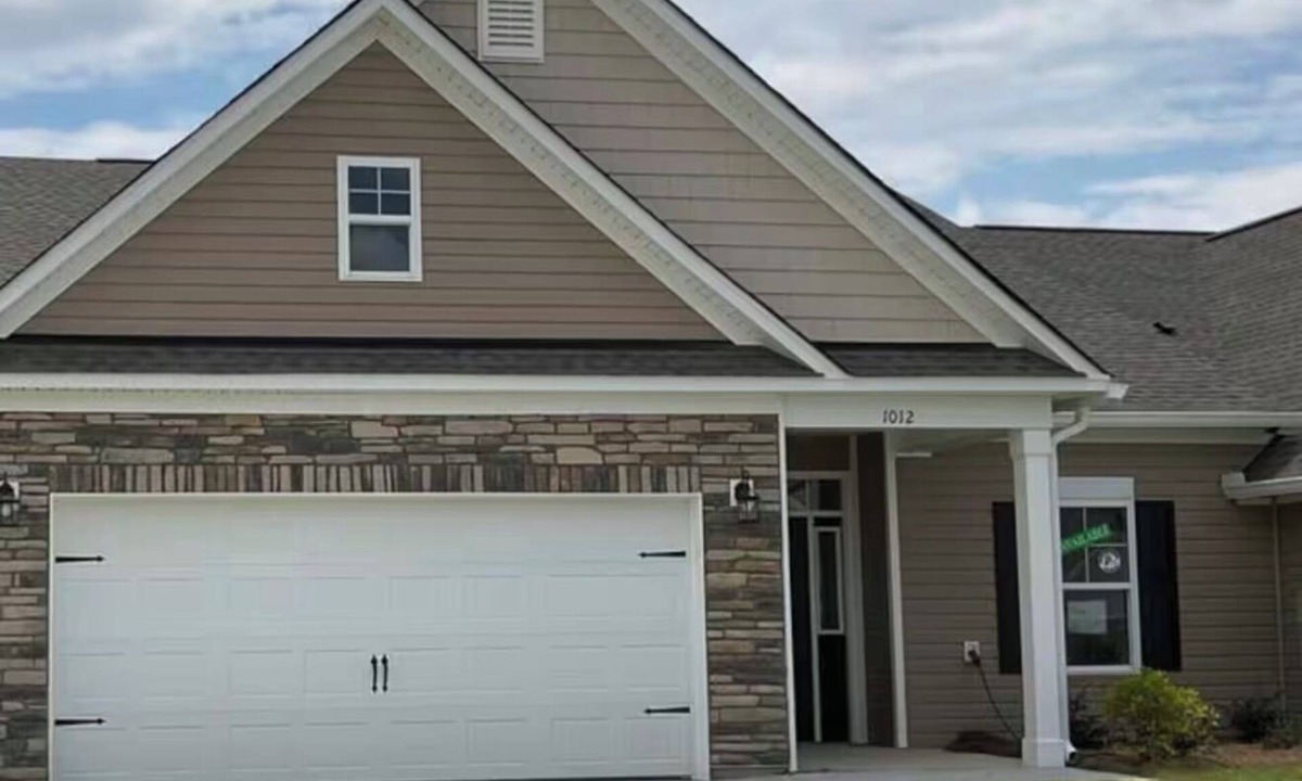 Aiken House | Wonderful 3-bedroom townhome with AC in charming Aiken