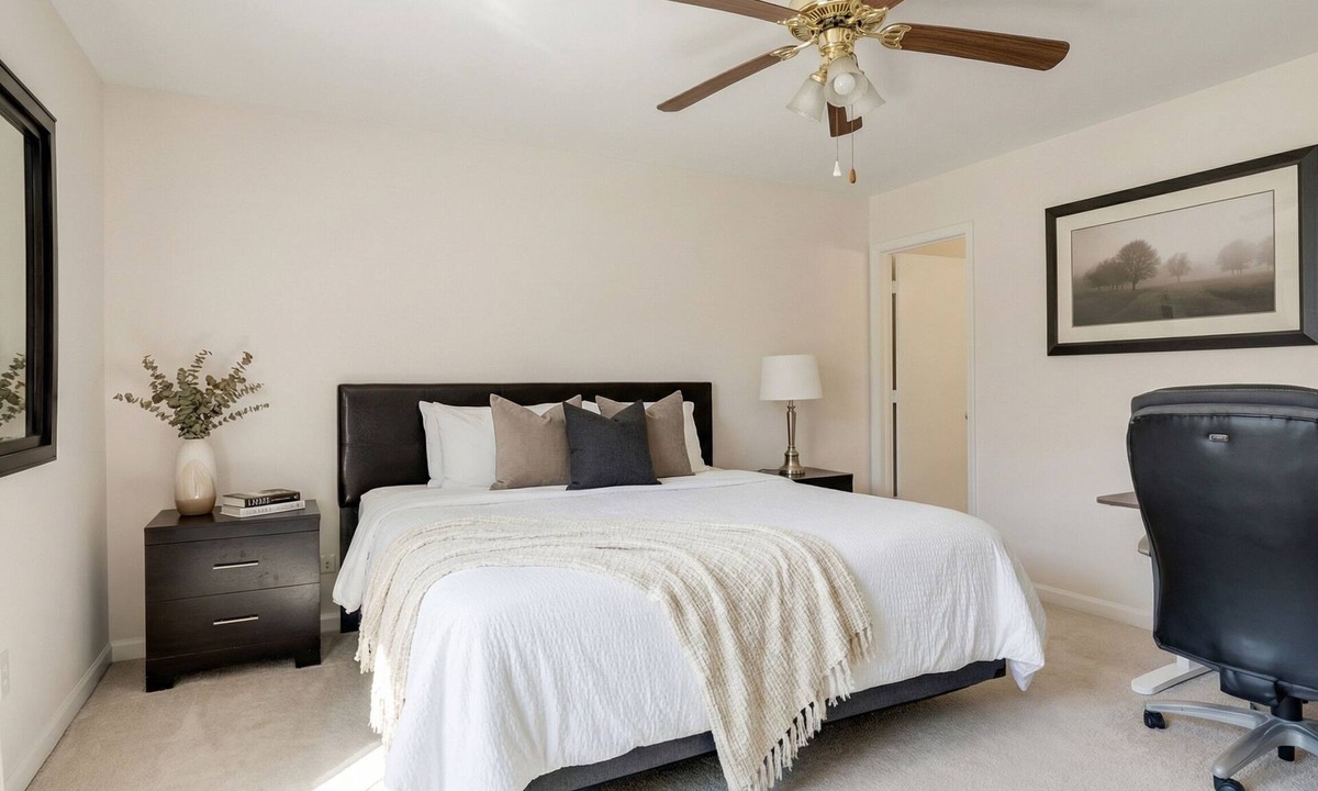Cross-County House | Wonderful 4-bedroom house in charming Durham