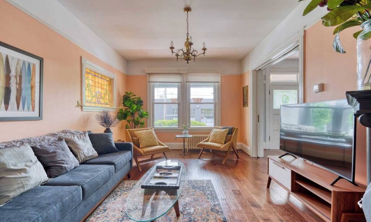 Alphabet Historic District Hotel | Wonderful 7-bedroom house with AC Pearl District/Slabtown! 99 Walk Score!