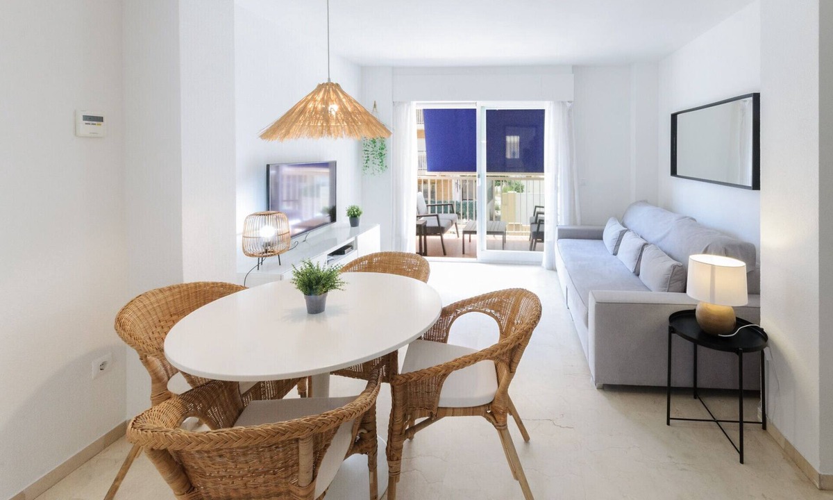 Grao de Gandia Apartment | Wonderful charming apartment, just a few metres from the beach - families only