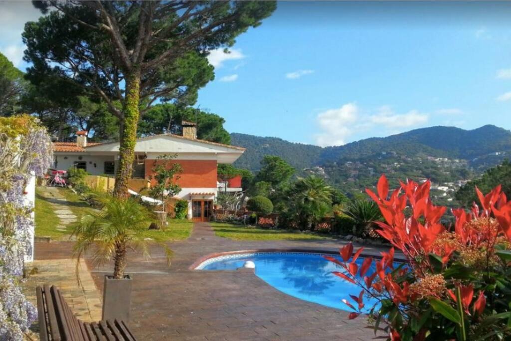 Cabrils Villa | Wonderful house in the mountains with sea views