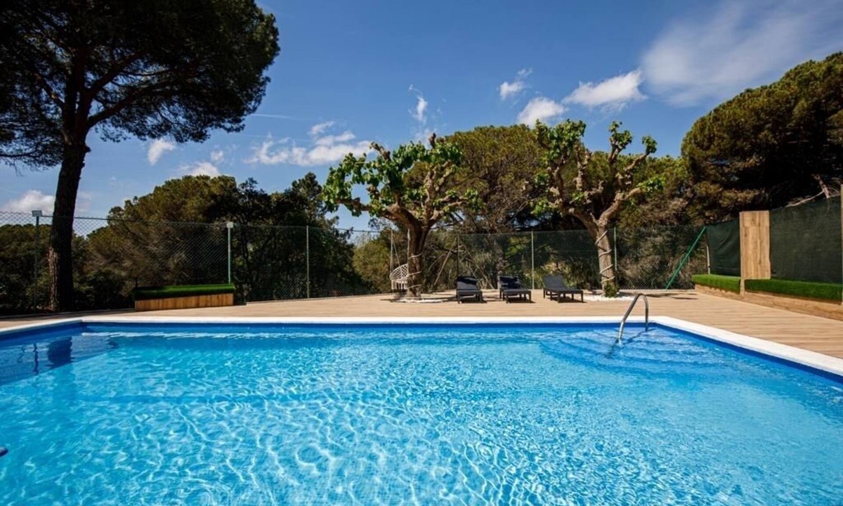 Tordera House | Wonderful house with large pool and forest