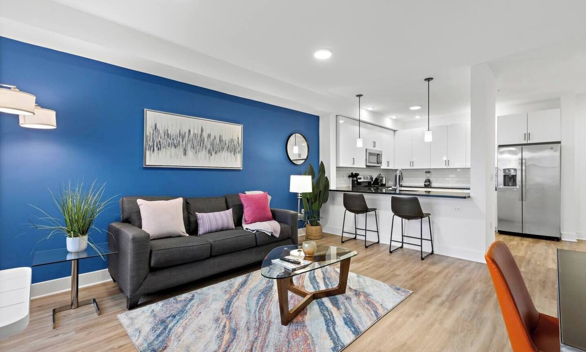 Fairview Apartment | Wonderful ! King 1BR ! Free Parking ! 30 min NYC !
