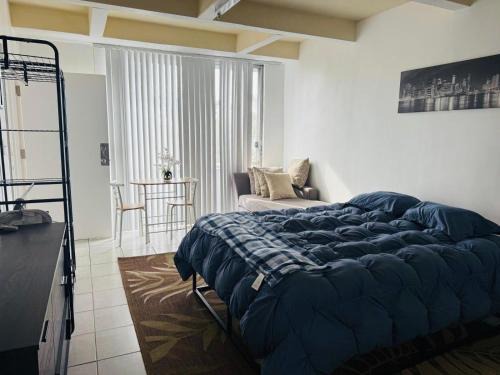 Wilshire Apartment | Wonderful LA studio apartment