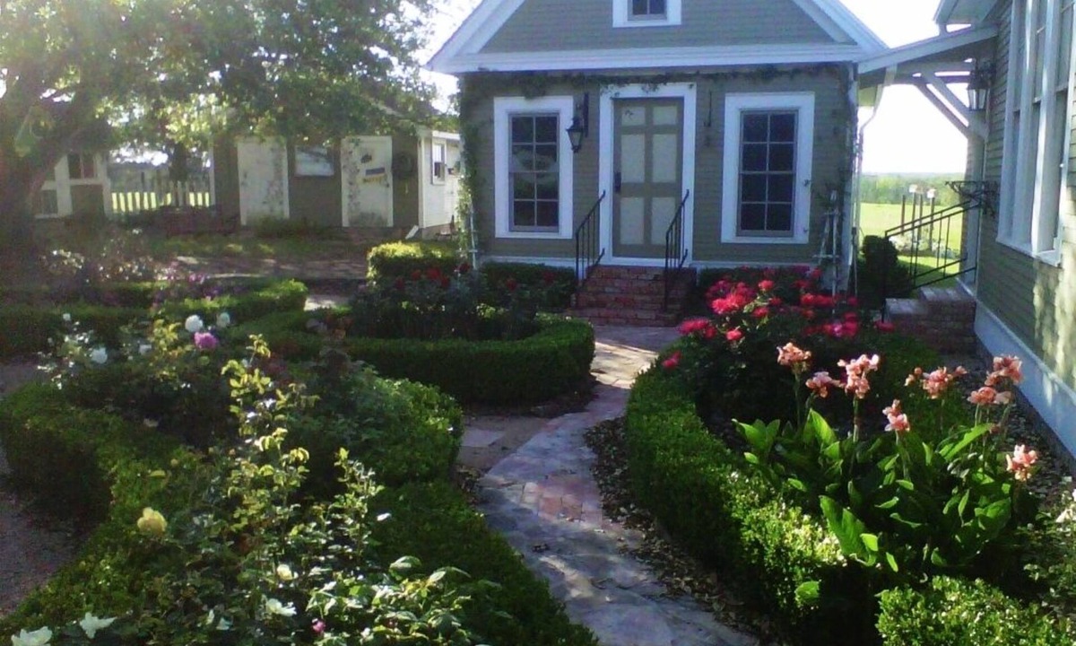 Brenham Cottage | Wonderful Place To Stay Between Brenham And Round Top