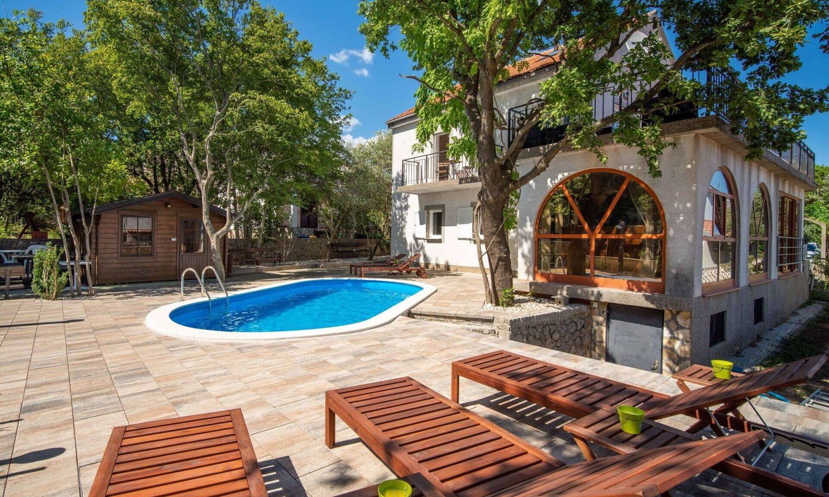 Kornic House | Wonderful private villa for 6 people with A/C, private pool, WIFI, TV, terrace and pets allowed