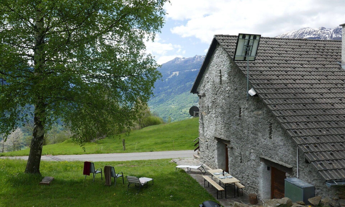 Blenio House | Wonderful private villa for 4 people with WIFI, TV, pets allowed and panoramic view