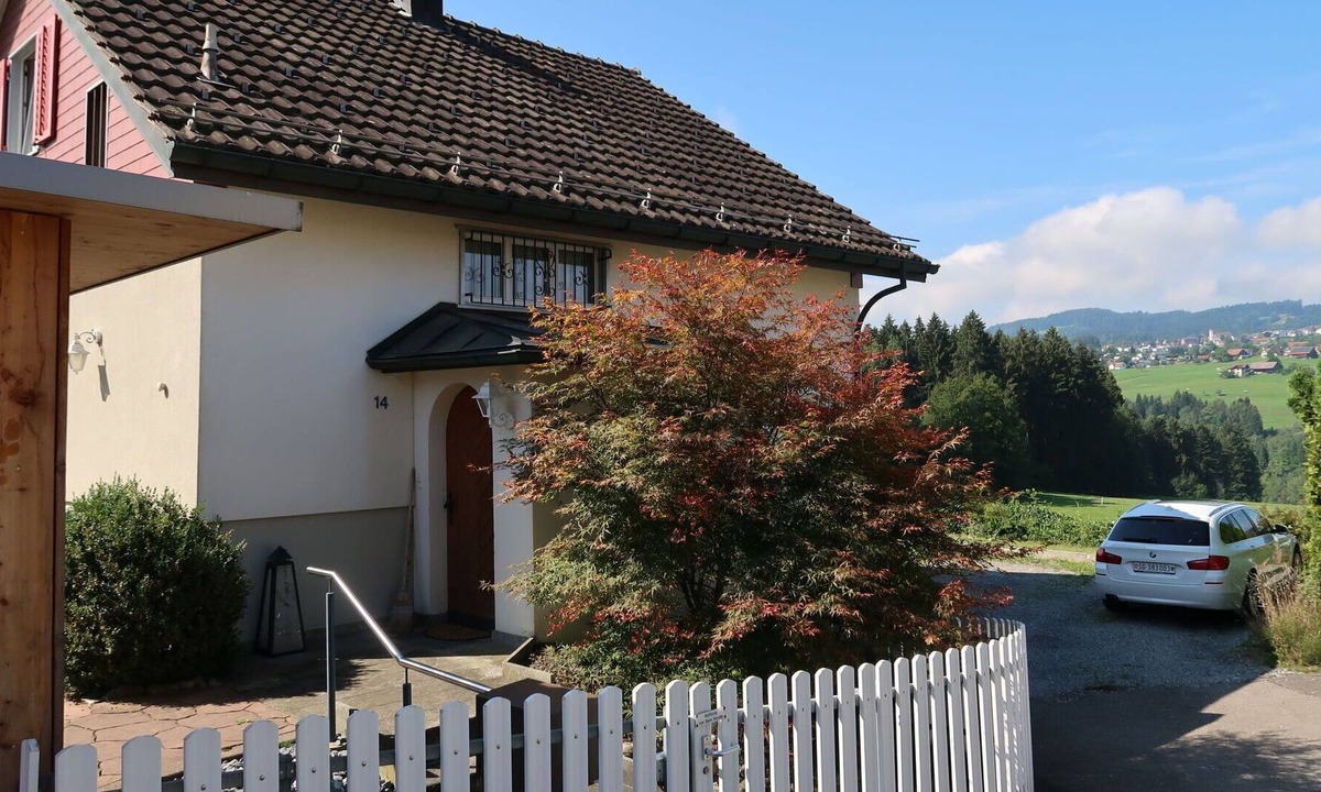 Wittenbach House | Wonderful private villa with A/C, WIFI, TV, patio, pets allowed, panoramic view and parking