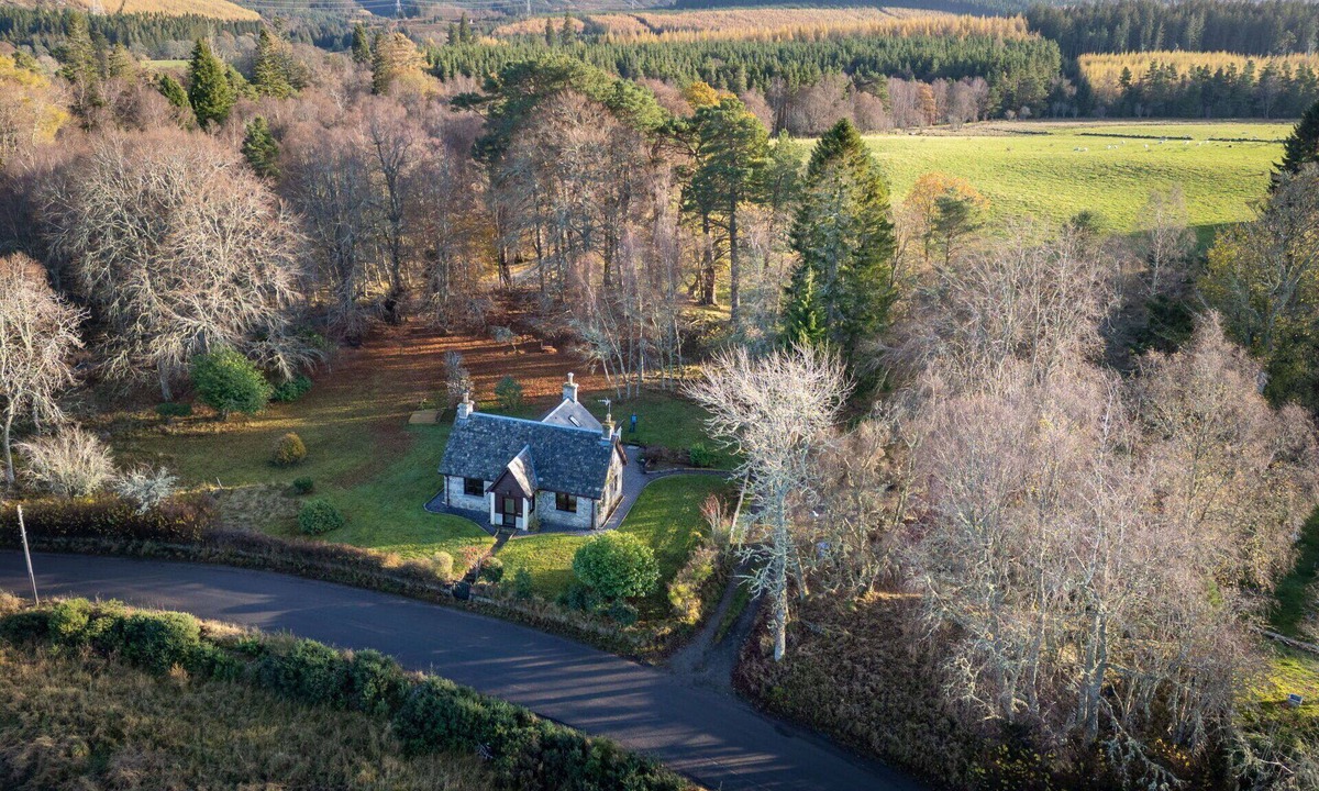 Inverarnie House | Wonderful private villa for 6 people with WIFI, TV and panoramic view