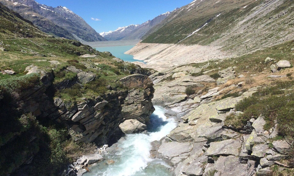 Saas Grund House | Wonderful private villa for 2 guests with WIFI, TV, patio, pets allowed and panoramic view