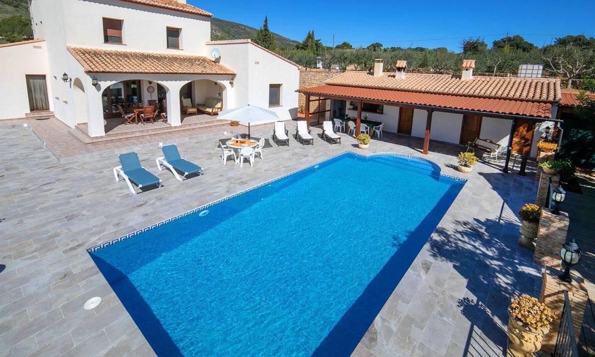 Benissa House | Wonderful private villa for 8 people with WIFI, A/C, private pool, TV, terrace and parking