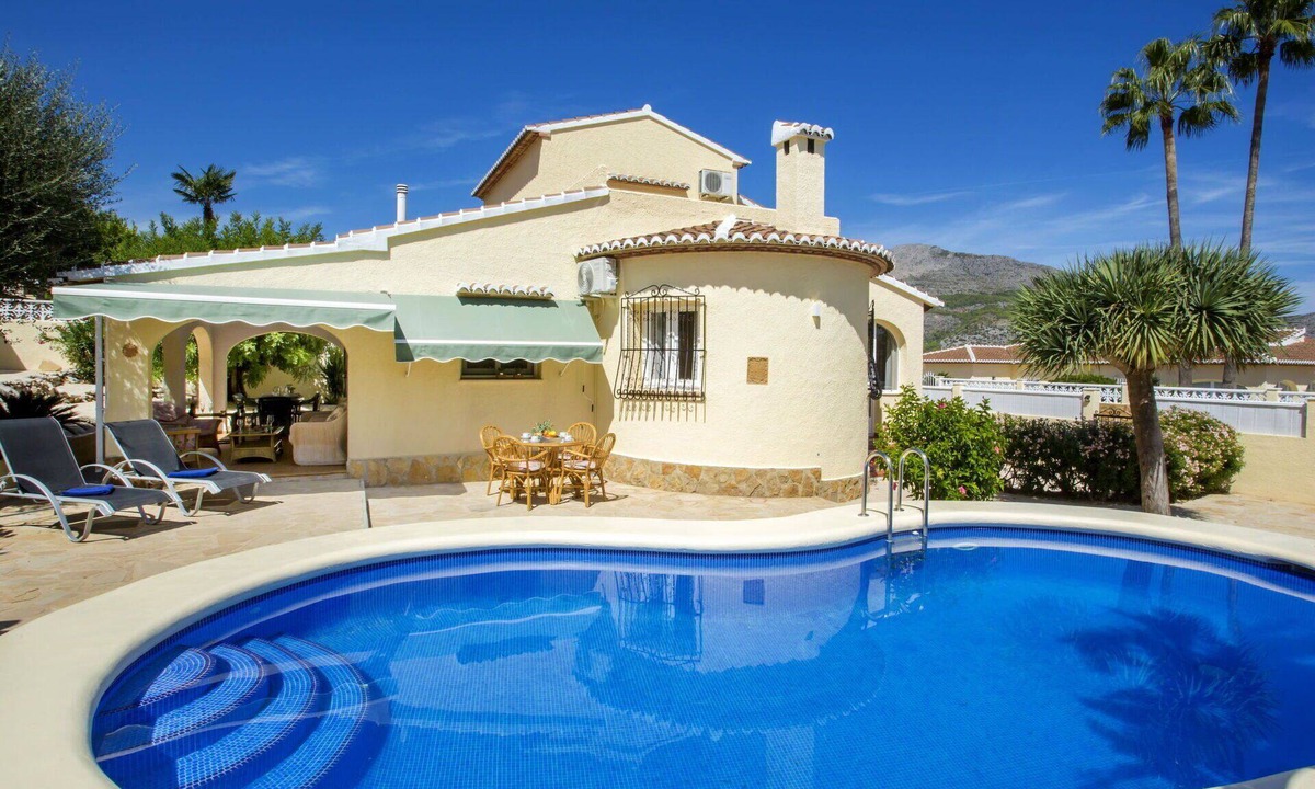 Orba House | Wonderful private villa for 6 guests with A/C, WIFI, private pool, TV and terrace