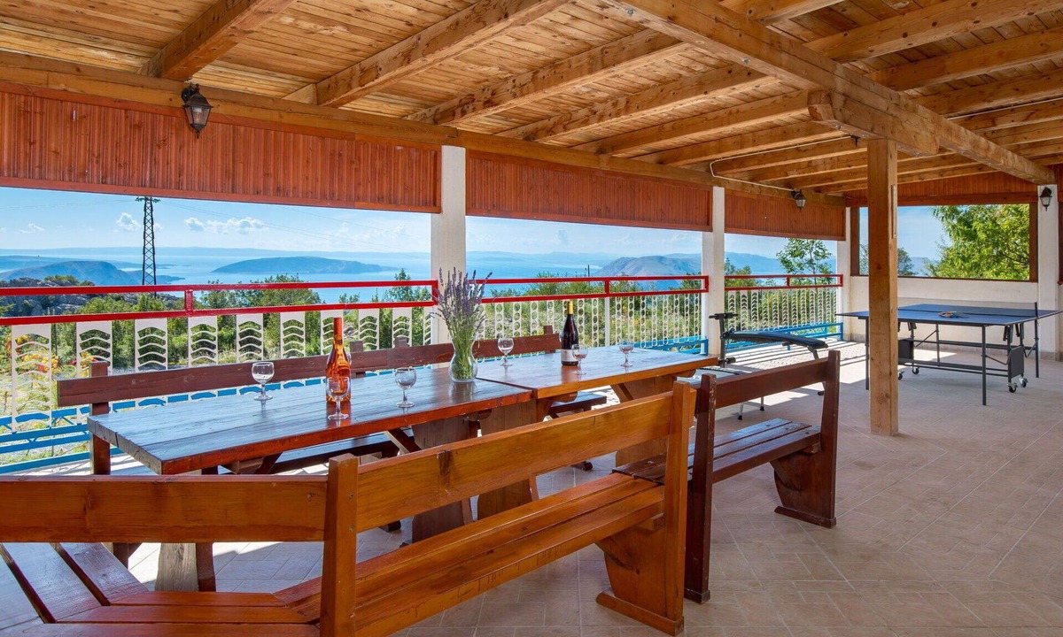Lukovo House | Wonderful private villa for 12 people with private pool, A/C, WIFI, TV, terrace and pets allowed