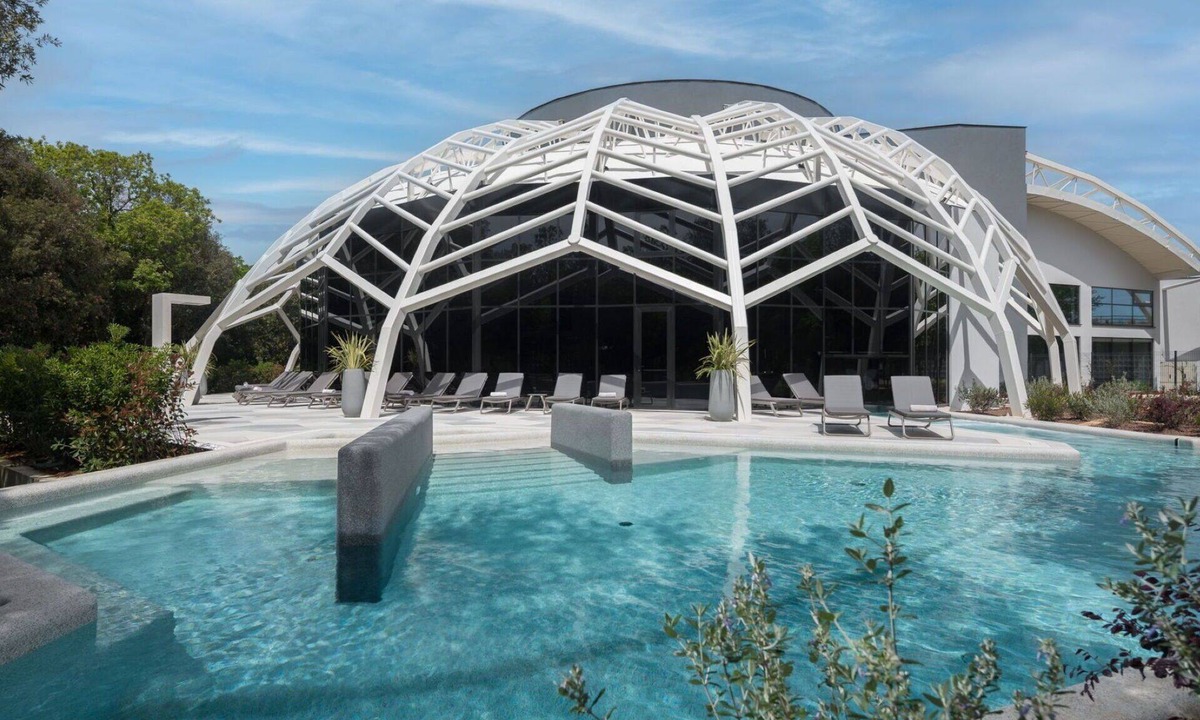 Bale House | Wonderful private villa with private pool, hot tub, A/C, WIFI, TV, terrace and pets allowed