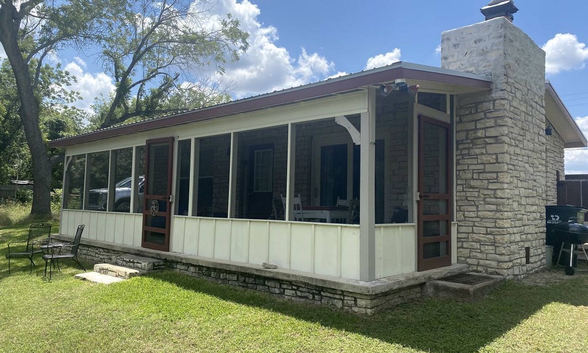 Wimberley Cottage | Wonderful Riverside Retreat in Wimberley, Texas, for Glorious Glamping Getaways