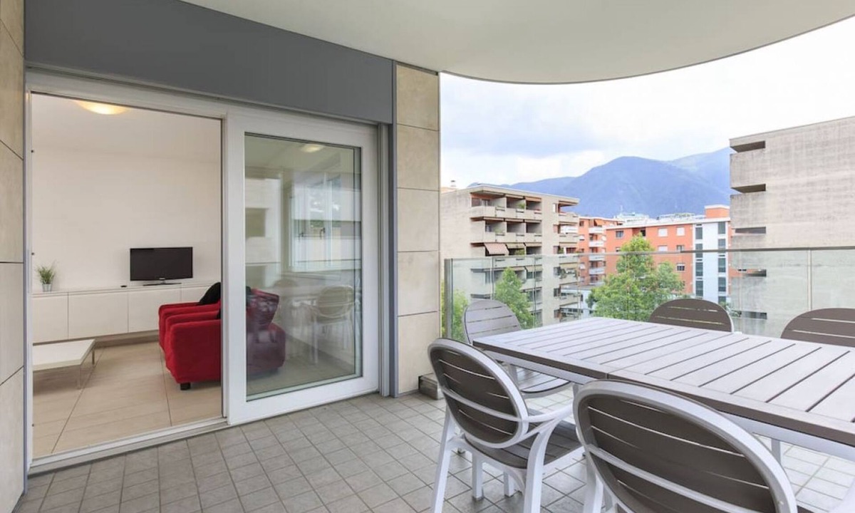 Lugano Apartment | Wonderful two-bedroom Apartment with a Bright Open Space in Lugano - PRESTIGE 34