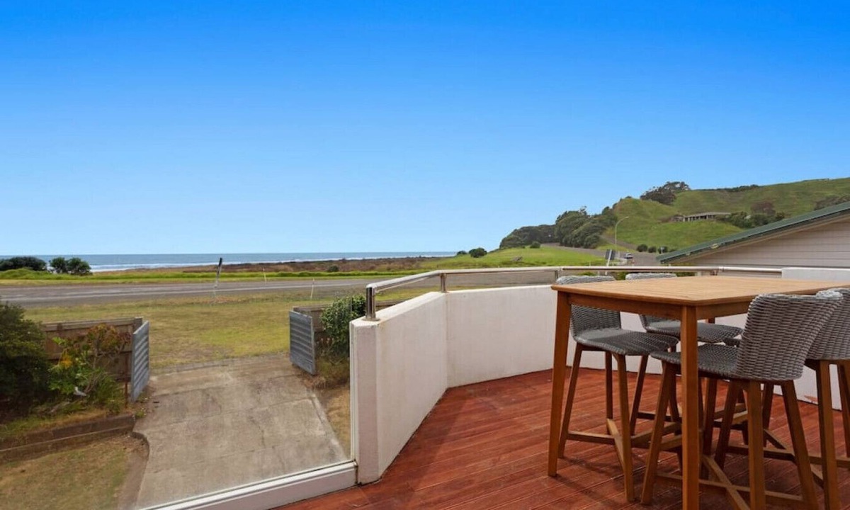 Waiotahi House | Wonderful Waiotahe Beach