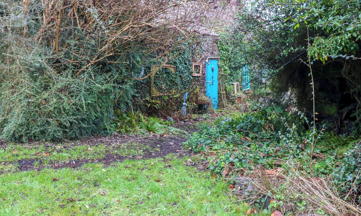 Newburgh Cottage | Wonderland Cottage