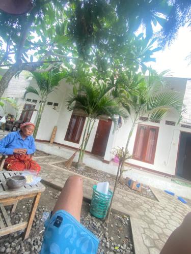 Selong Belanak Hostel | Wonderwaves surfing academy