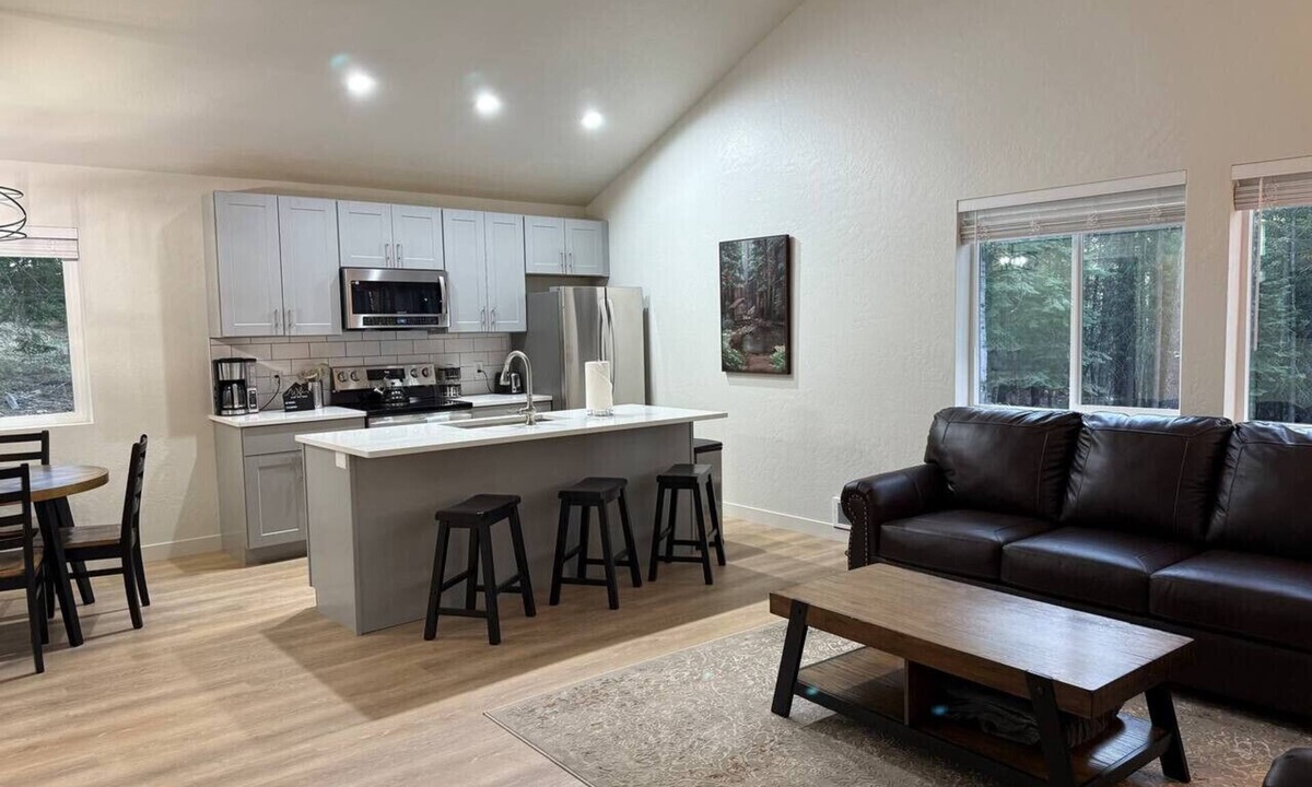 Sagle House | Wood Haven - a North Idaho Getaway