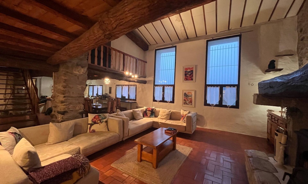 Los Masos House | Wood Lodge - beach- Skiing - Thermal Baths