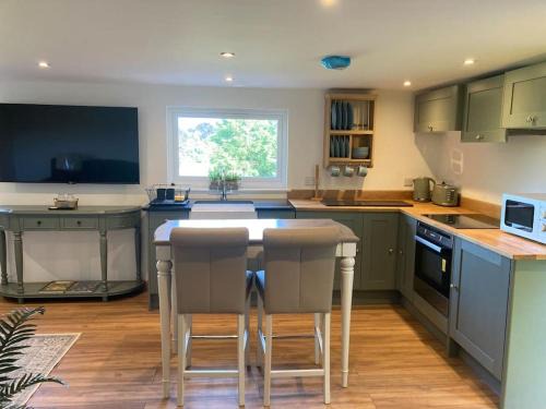 Bungay Apartment | Wood Lodge