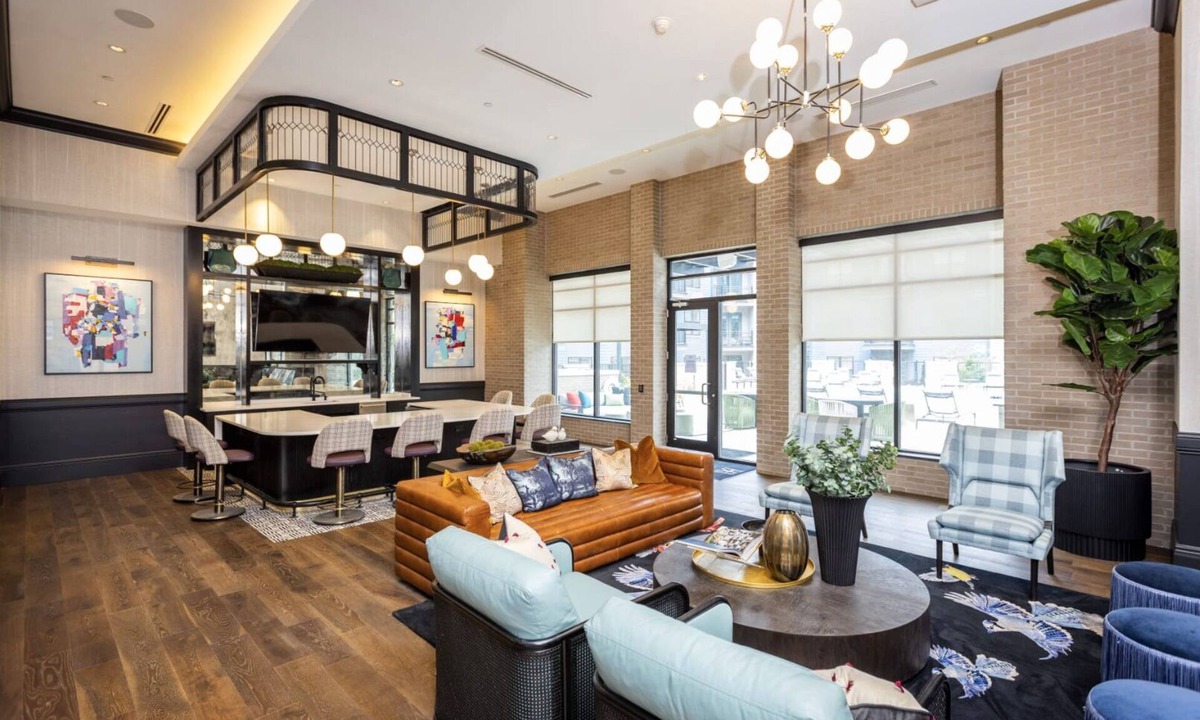 East Walnut HIlls Apartment | Woodburn Exchange