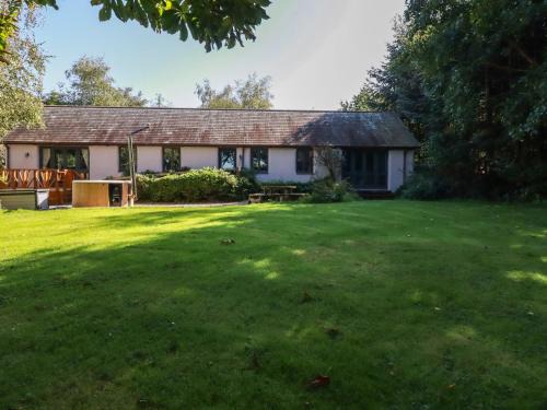 Rezare House | Woodcutters