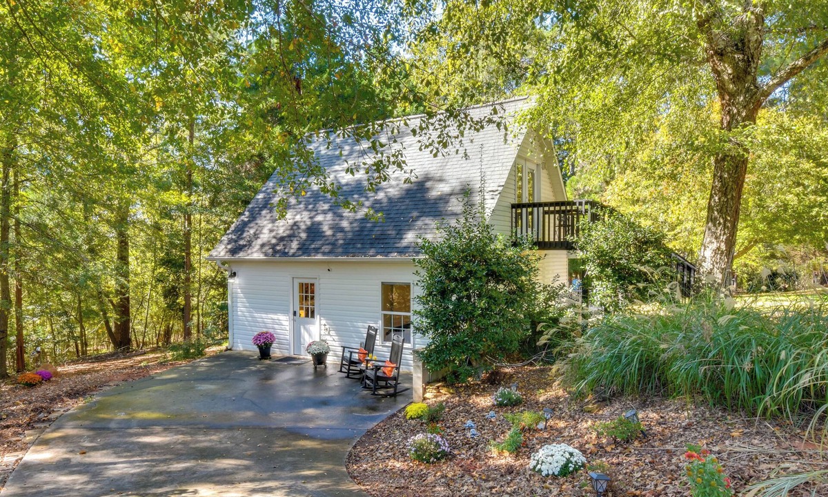 Clemson Cottage | Wooded Cottage - 3 Mi to Clemson University