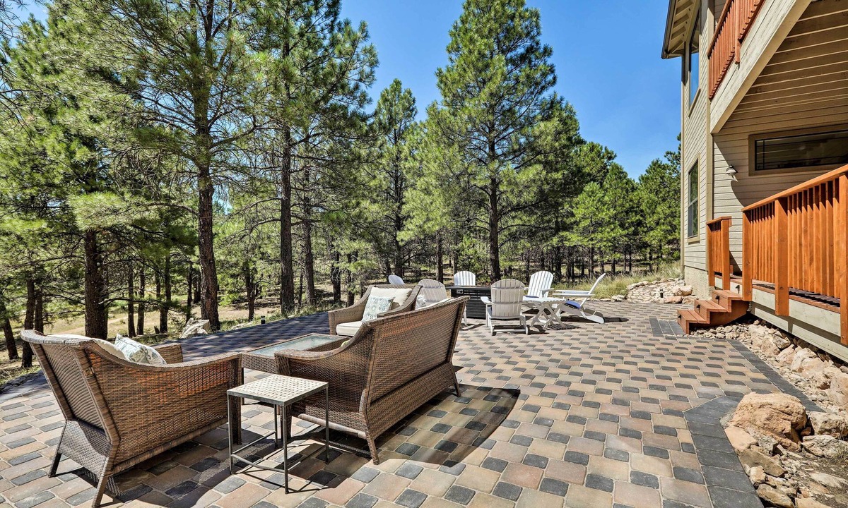 Ponderosa Trails House | Wooded Patio Oasis! Group Getaway in Flagstaff