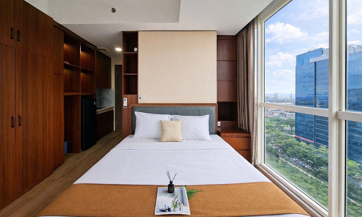 Pinang Apartment | Wooden Accents Studio For 2 Pax At Pacific Garden Campus Town Apartment