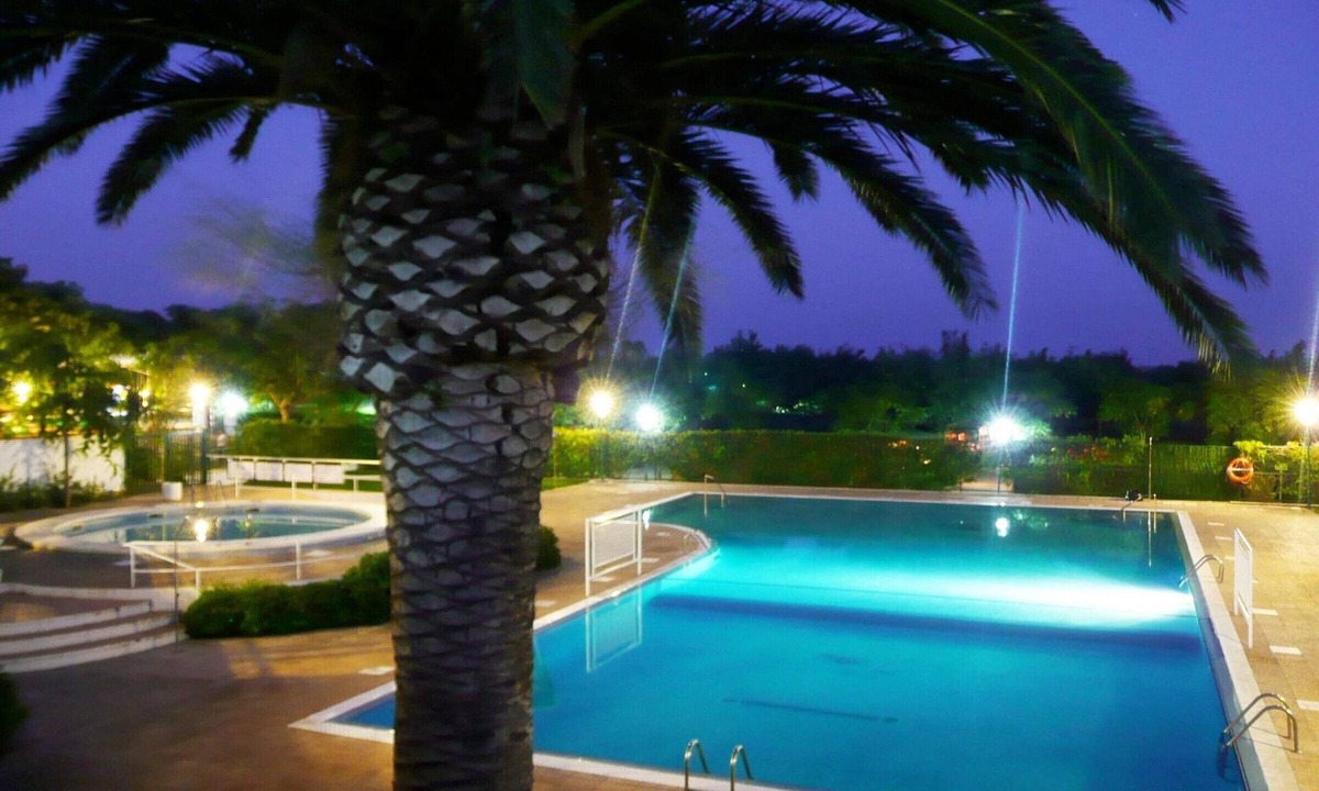 Miami Platja House | Wooden Bungalow with Direct Beach Access, Entertainment, and Pets Allowed
