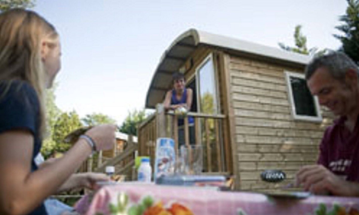 Dardilly RV Rental | Wooden Caravans, Number 6