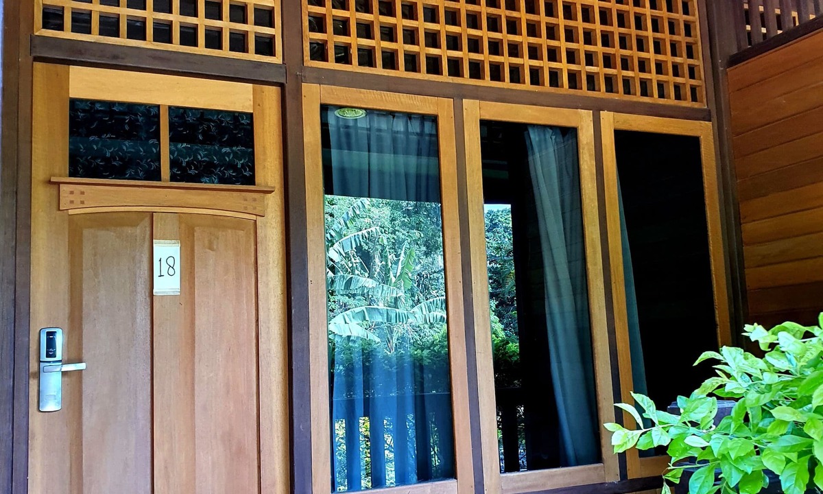 Pemenang Resort | Wooden Hotel Resort at Senggigi