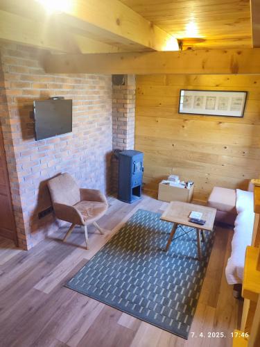 Brckovljani House | Wooden house Cypres